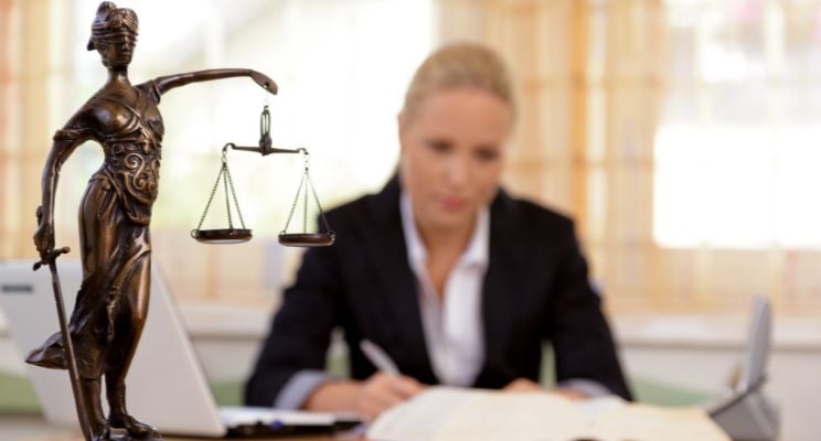 CEST_DONDE_ESTUDIAN_LOS_MEJORES_ABOGADOS