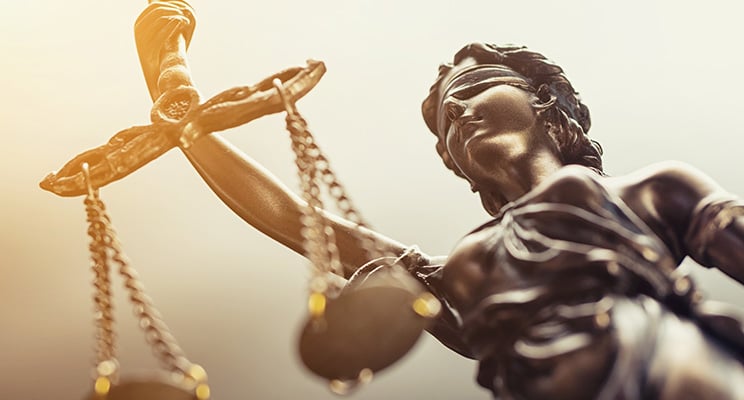 Origen de la balanza de la justicia